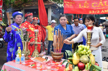Cúng bái là trách nhiệm cá nhân hay của chủ nhà khi thuê nhà ?